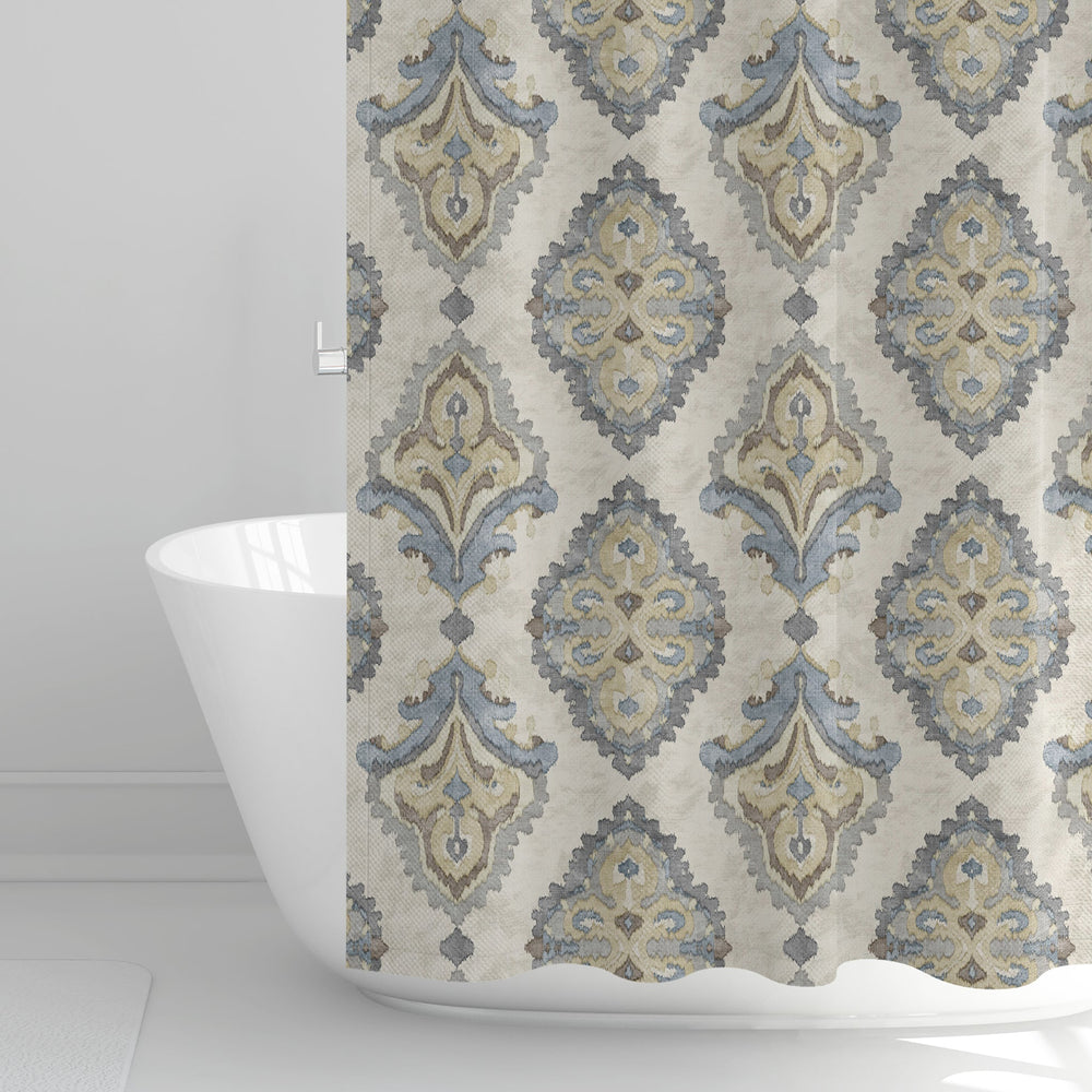 QueenHarbor_ShowerCurtainCrop_c10f9df8-2c43-4e11-9427-b20ec3e003db